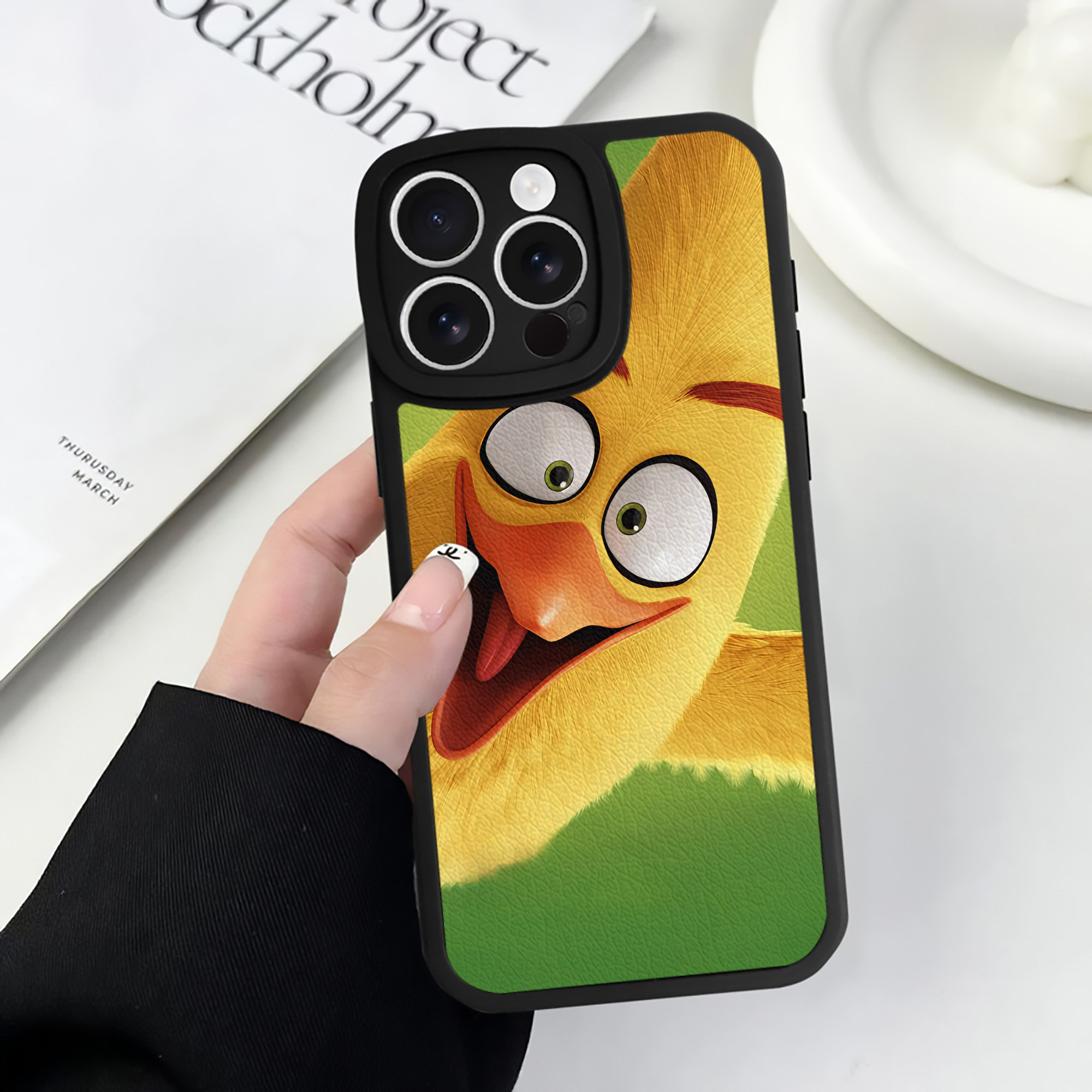 （画像用） Angry Birds アングリーバード 【iPhone 16シリーズ対応】シリコンスマホケース（レザー調） 材質：シリコン